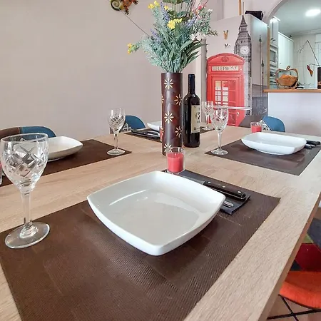 2 Bedroom Stunning In Apartment